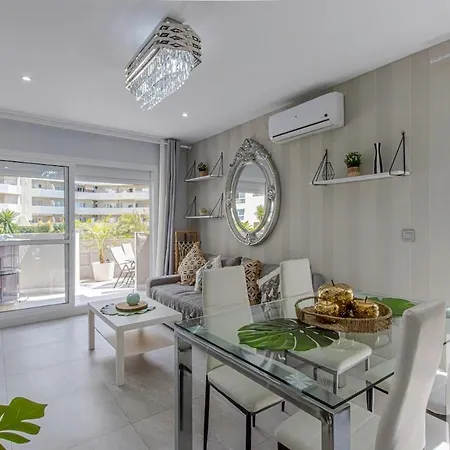 Benalbeach Beautiful 2 Bdr With Sea Views *